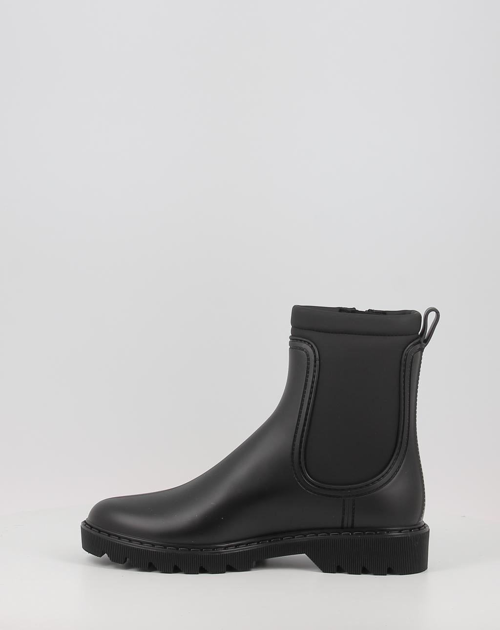 CHLOE ENGOMADO W10300