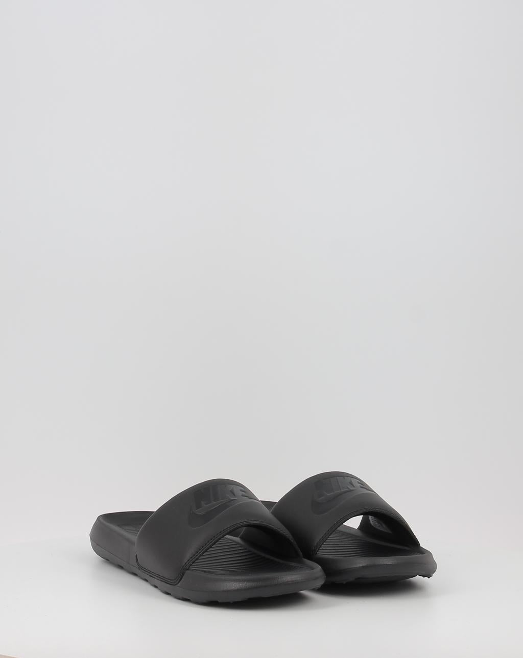 WMNS VICTORI CN9677 004