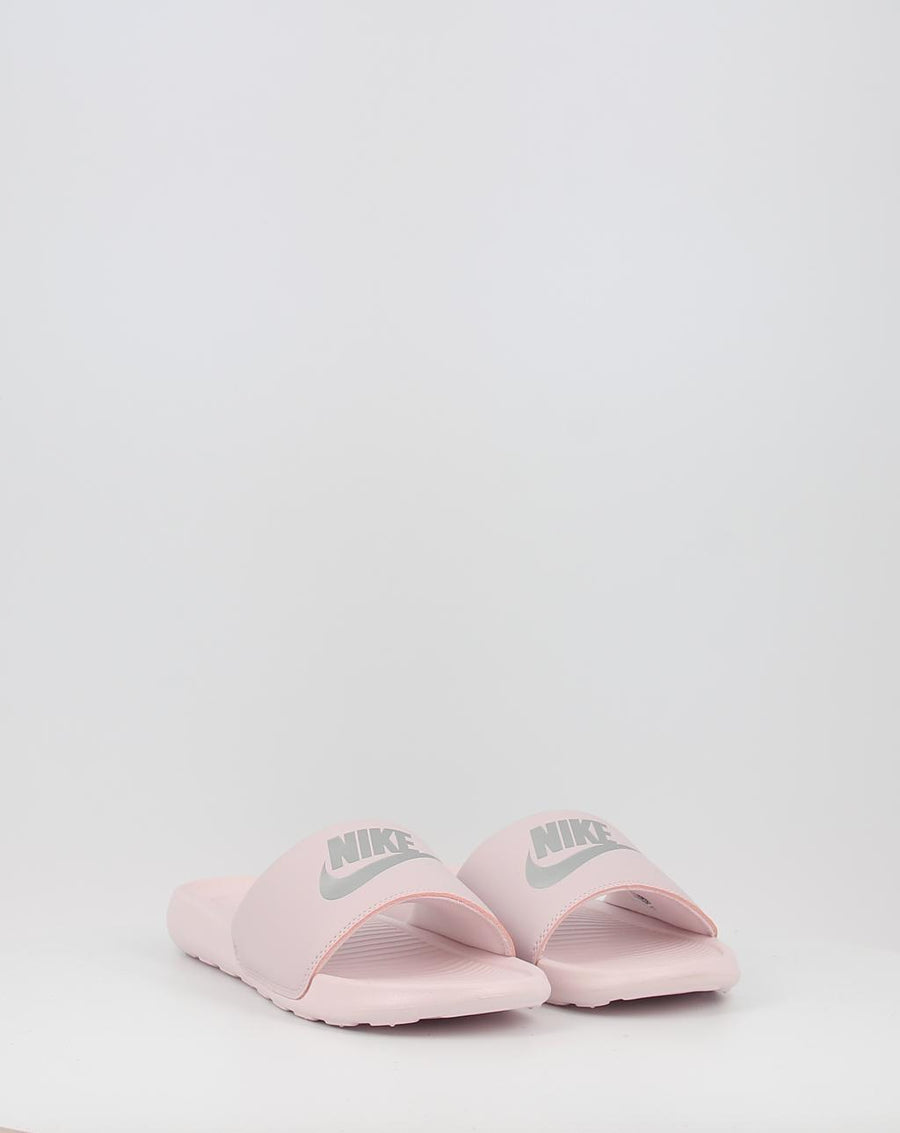 WMNS VICTORI CN9677