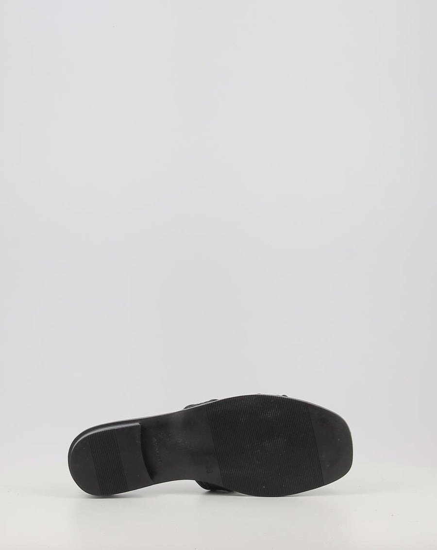 5590