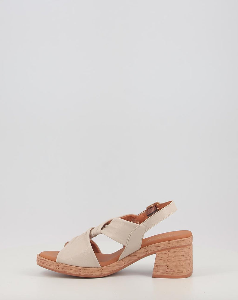 Sandalias PAULA URBAN 34-776 crema