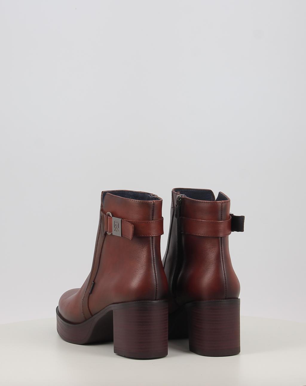 D9589 BOWY