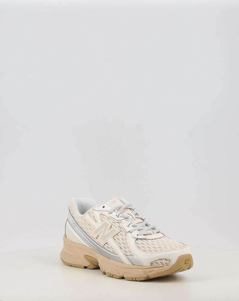 Zapatillas NEW BALANCE U7403OO beig