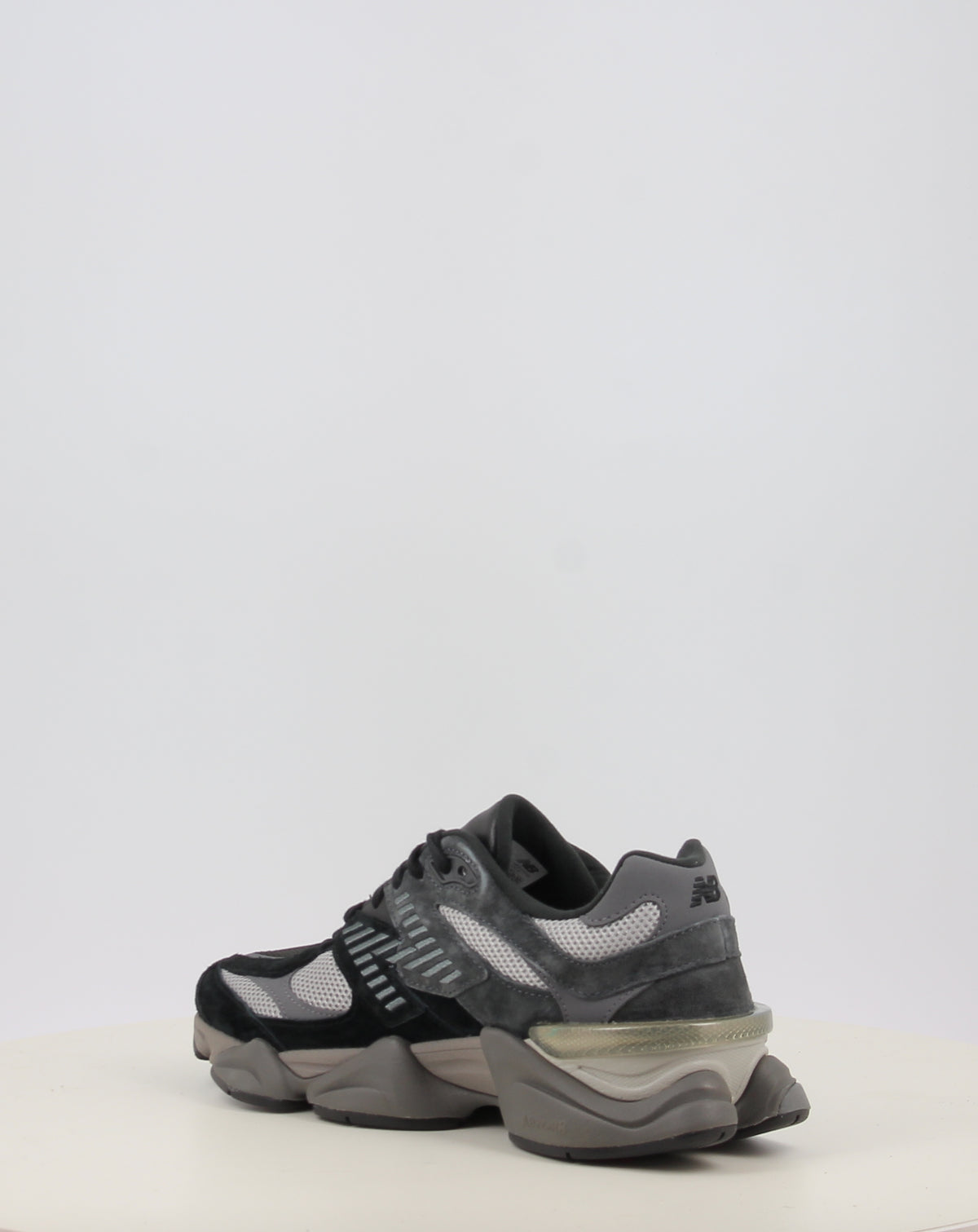U9060BLK